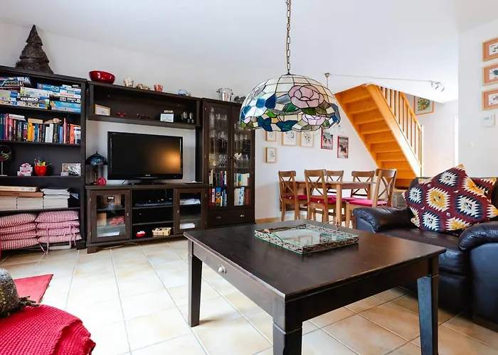 Spacieuse Avec Parking, Jardin, Animaux Admis - Fr-1-409-289 Villa *