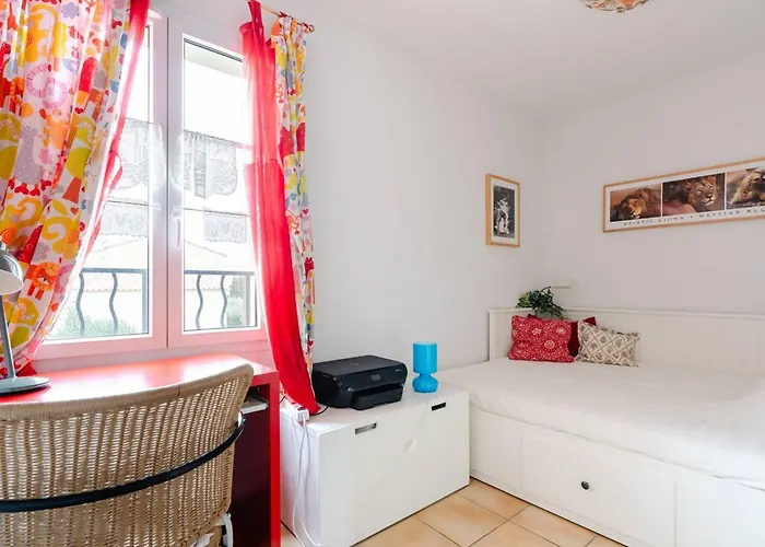 Villa Spacieuse Avec Parking, Jardin, Animaux Admis - Fr-1-409-289 *