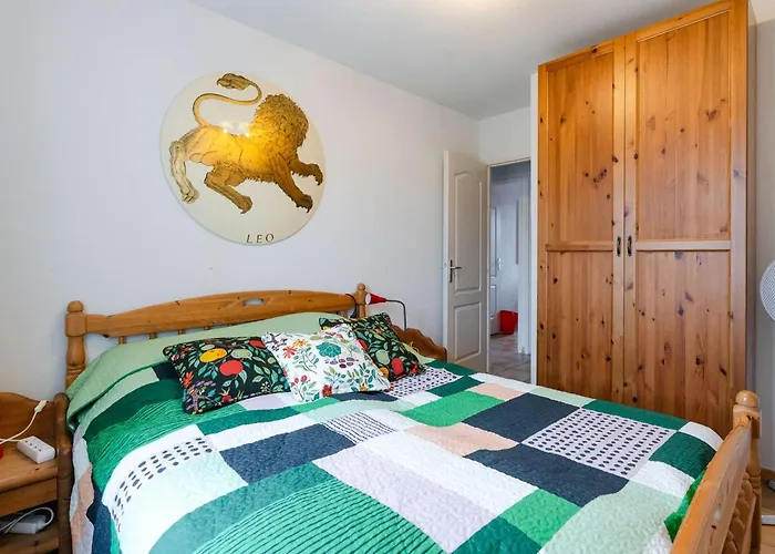 Spacieuse Avec Parking, Jardin, Animaux Admis - Fr-1-409-289